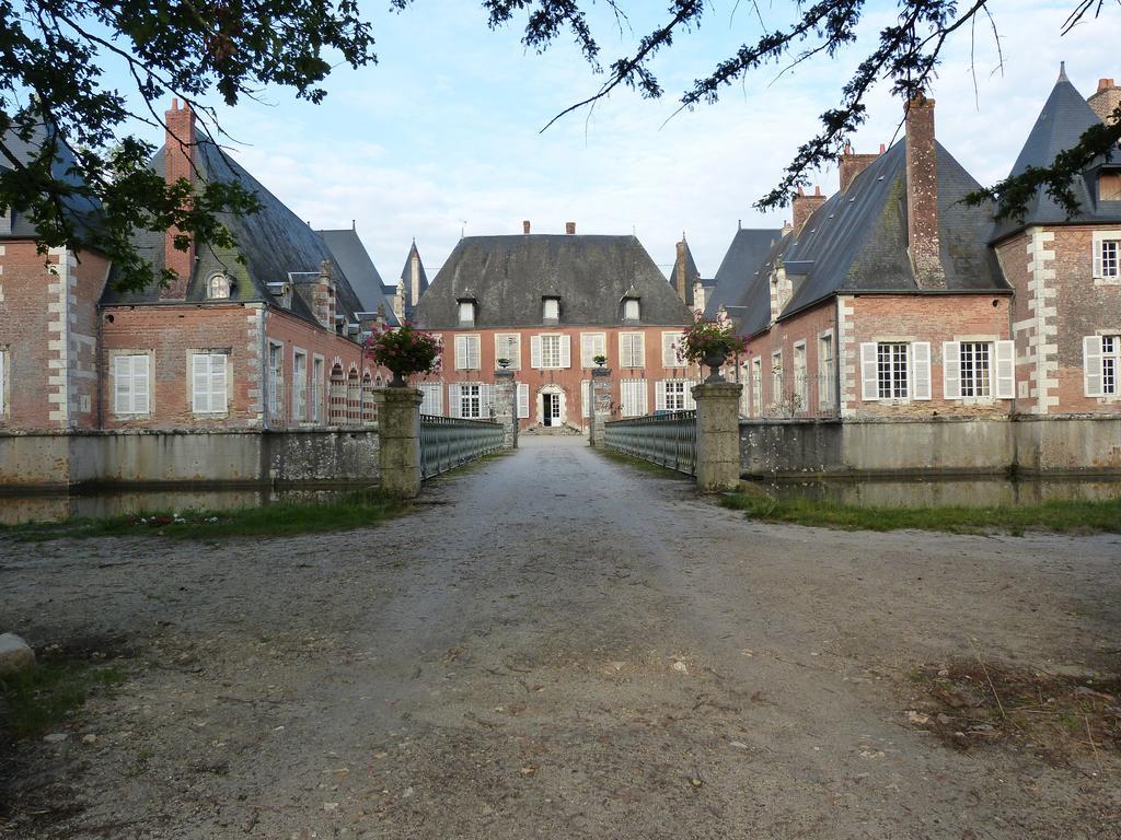 Chateau De Souesmes Exterior foto